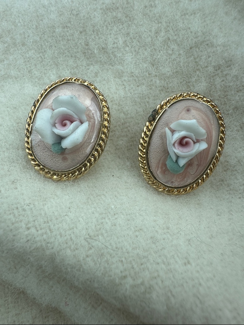 1928 Gold-Tone Porcelain Rose Stud Earrings - Pink & White Floral